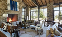 Natural Elegance: Luxurious Mountain Living